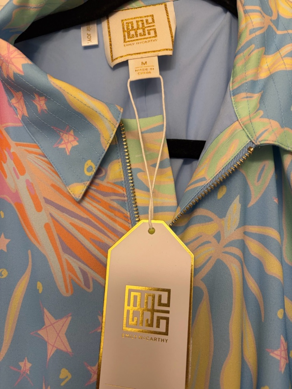 NWT Emily McCarthy Blue Tropical Print Short Romper with Tie Waist - Picture 2 of 2